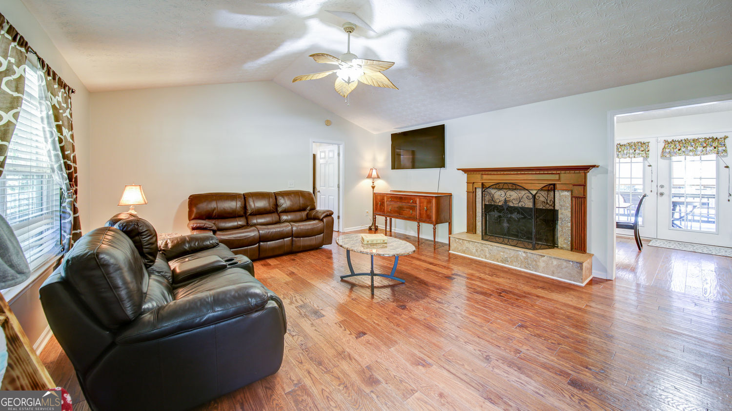 EAST GATE - Residential