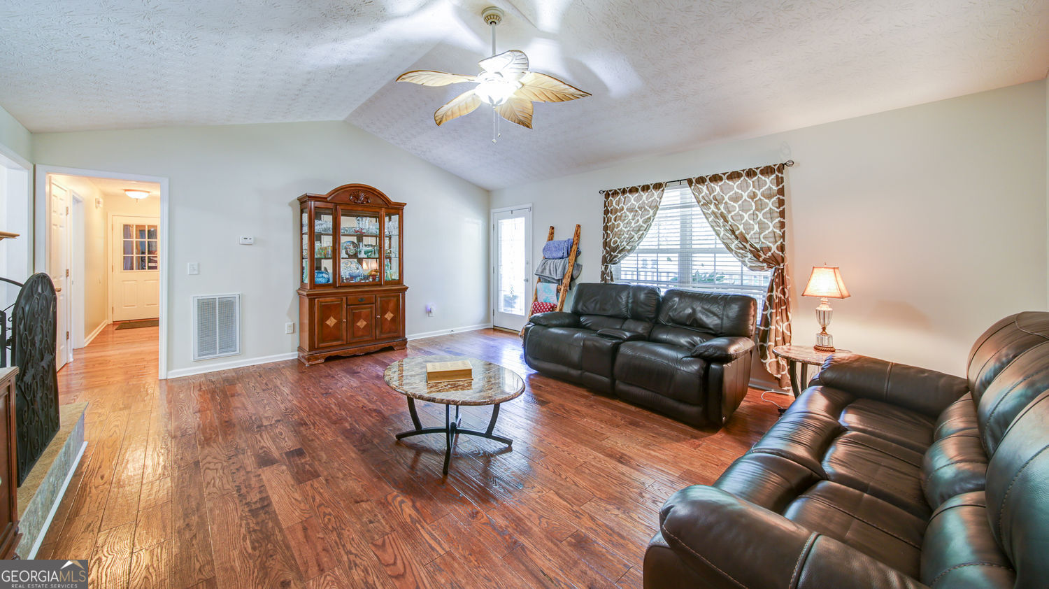 EAST GATE - Residential