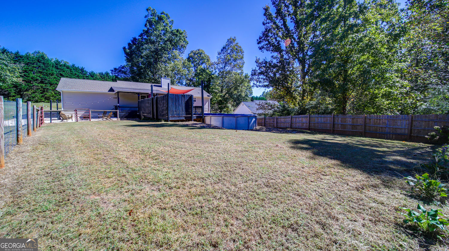 EAST GATE - Residential