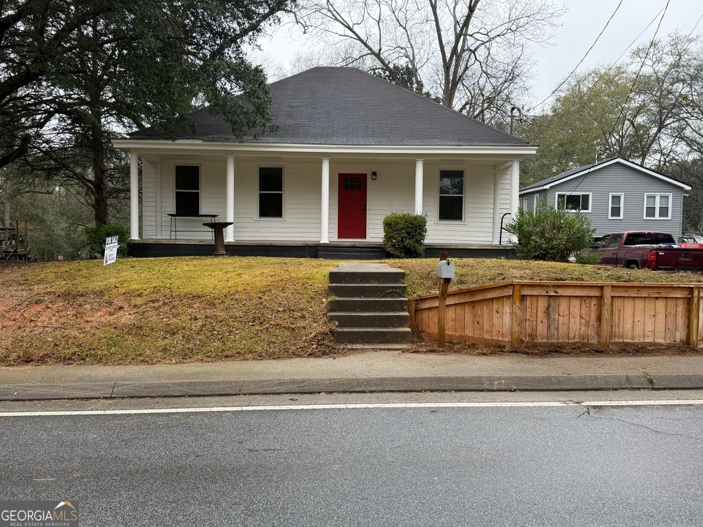 Photo of 1975 Irwinton Road, Milledgeville, GA 31061 (MLS # 10654317)
