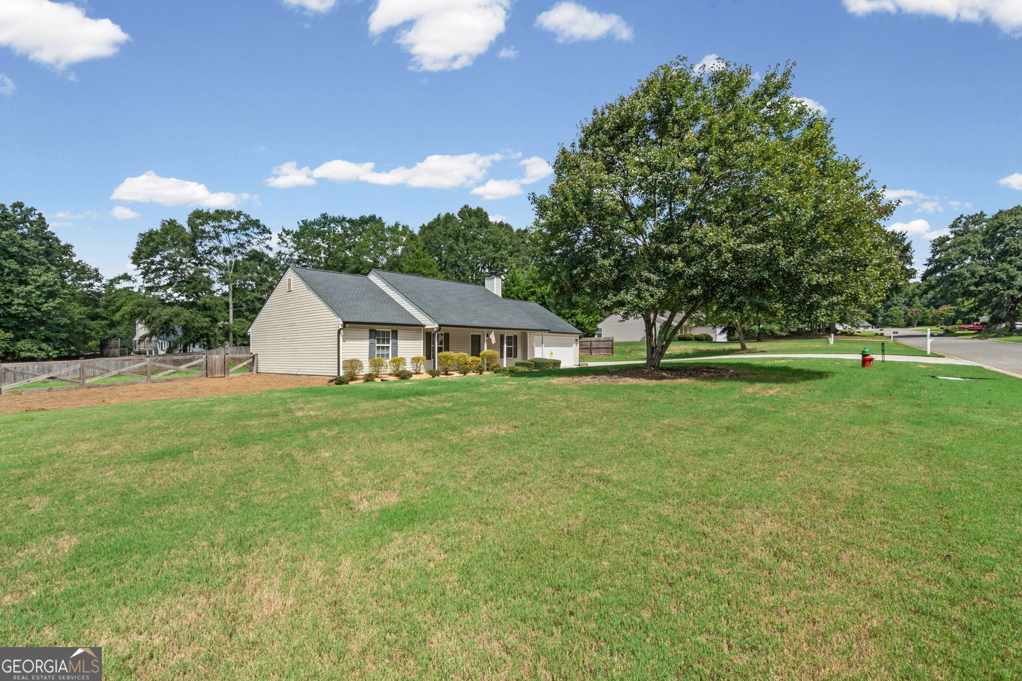 408 Wilshire LN