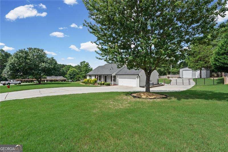 Photo of 408 Wilshire Lane, Bethlehem, GA 30620 (MLS # 10820714)