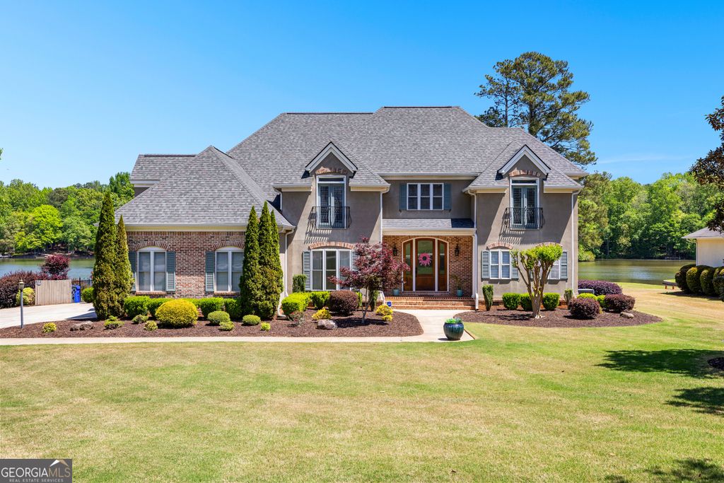 Photo of 65 South Shore Drive, Newnan, GA 30263 (MLS # 10738159)