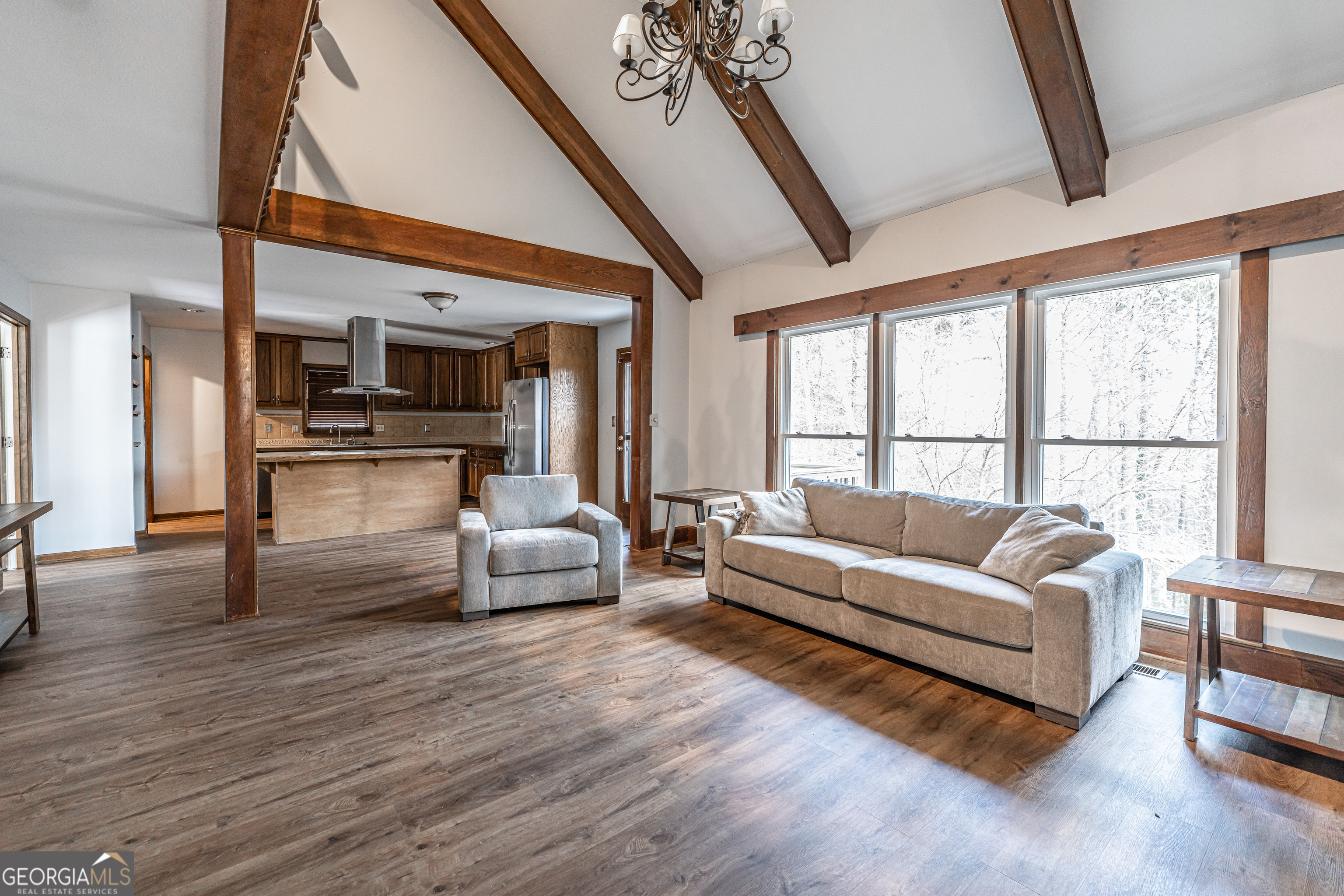 27 Saddle Mountain RD SE