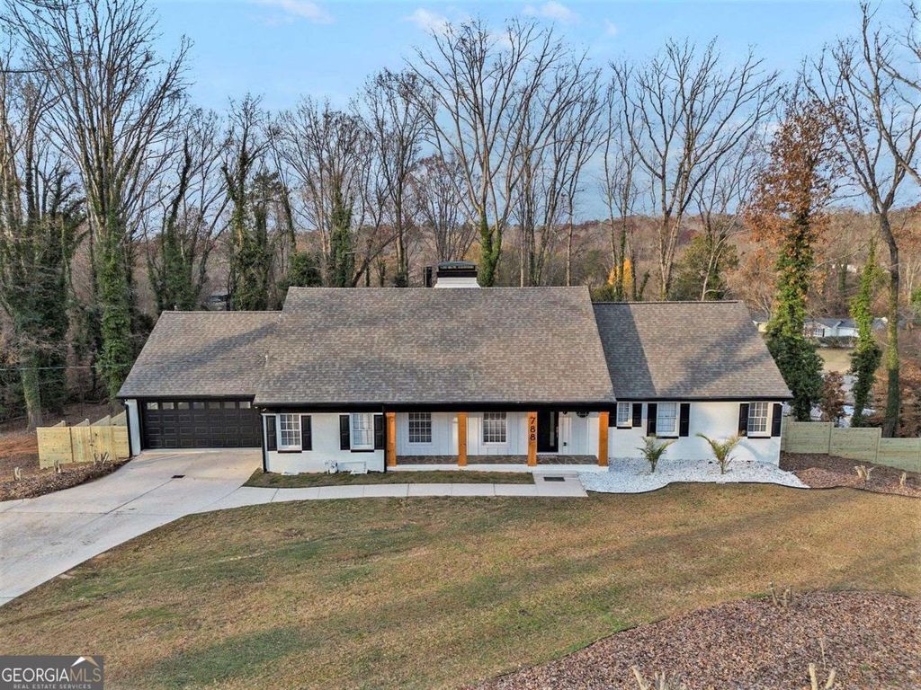 Photo of 788 Sherwood Road, Gainesville, GA 30501 (MLS # 10652665)