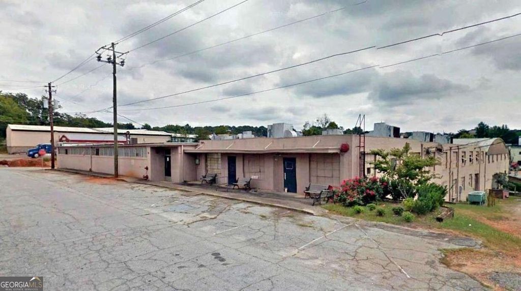 Photo of 482 Chattahoochee Street, Cornelia, GA 30531 (MLS # 10666588)