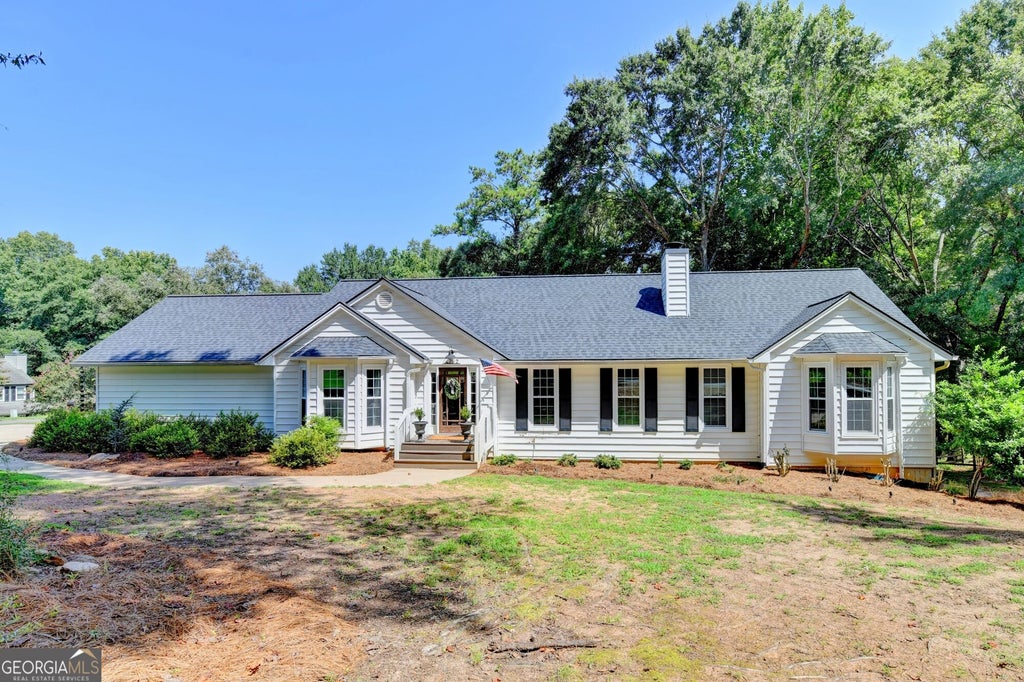 Photo of 702 Plantation Cove, Woodstock, GA 30188 (MLS # 10824730)