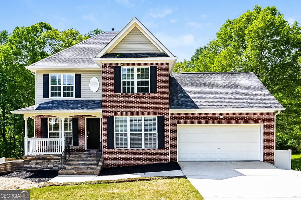 Photo of 350 Madison Avenue, Hampton, GA 30228 (MLS # 10662700)