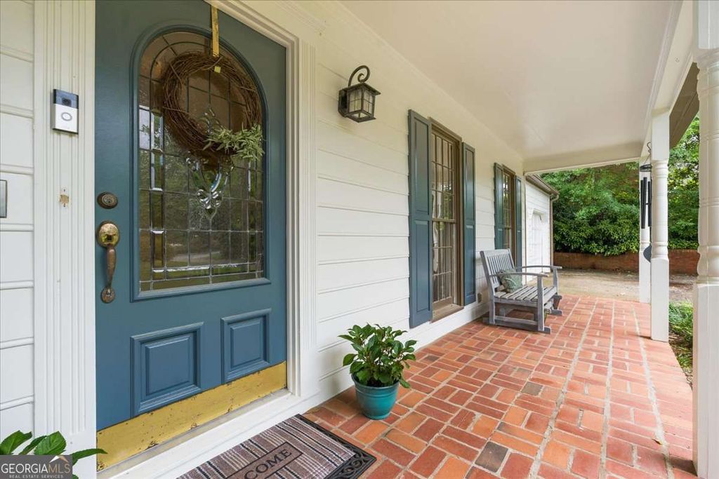 Photo of 3560 Saxon Way, Marietta, GA 30062 (MLS # 10774782)