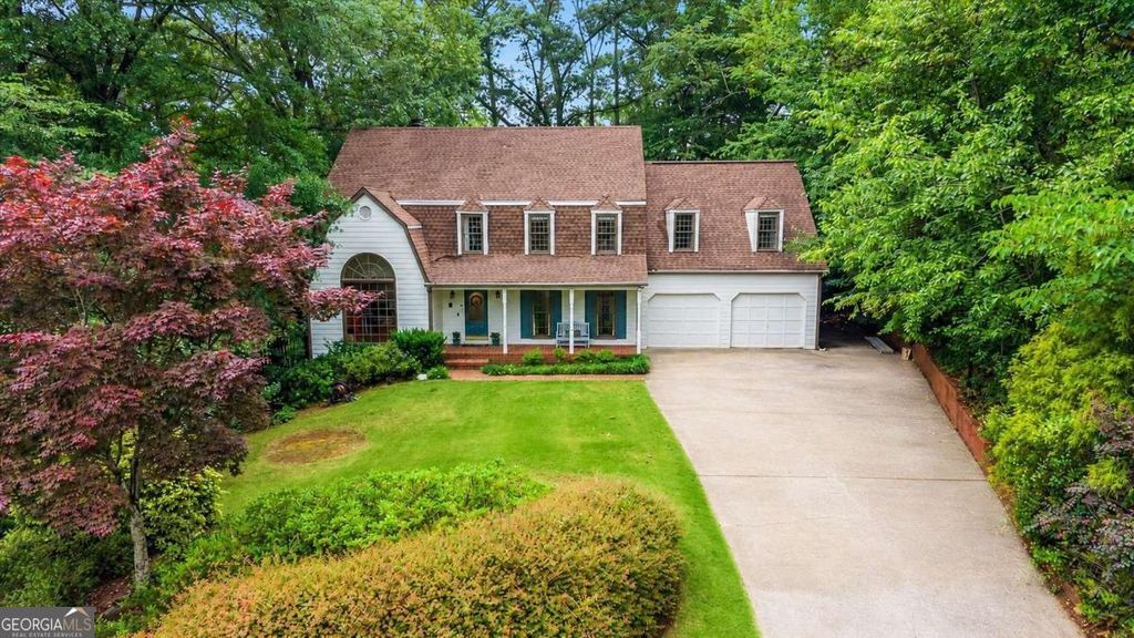 Photo of 3560 Saxon Way, Marietta, GA 30062 (MLS # 10774782)