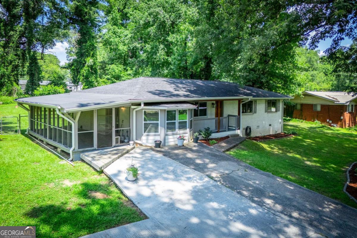 2057 Terry LN