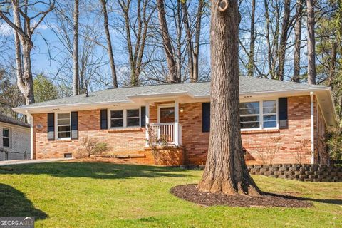 Photo of 1962 Wellona Place NE, Atlanta, GA 30345 (MLS # 10714344)