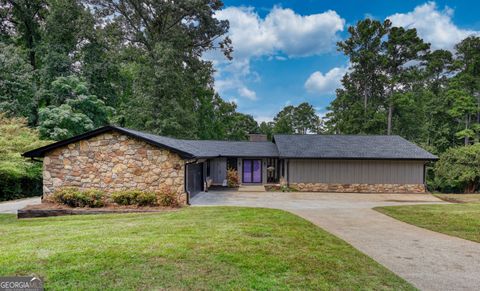 1821 Holmes DR SW Conyers GA 30094