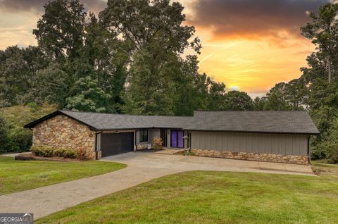 Photo of 1821 Holmes Drive SW, Conyers, GA 30094 (MLS # 10601608)