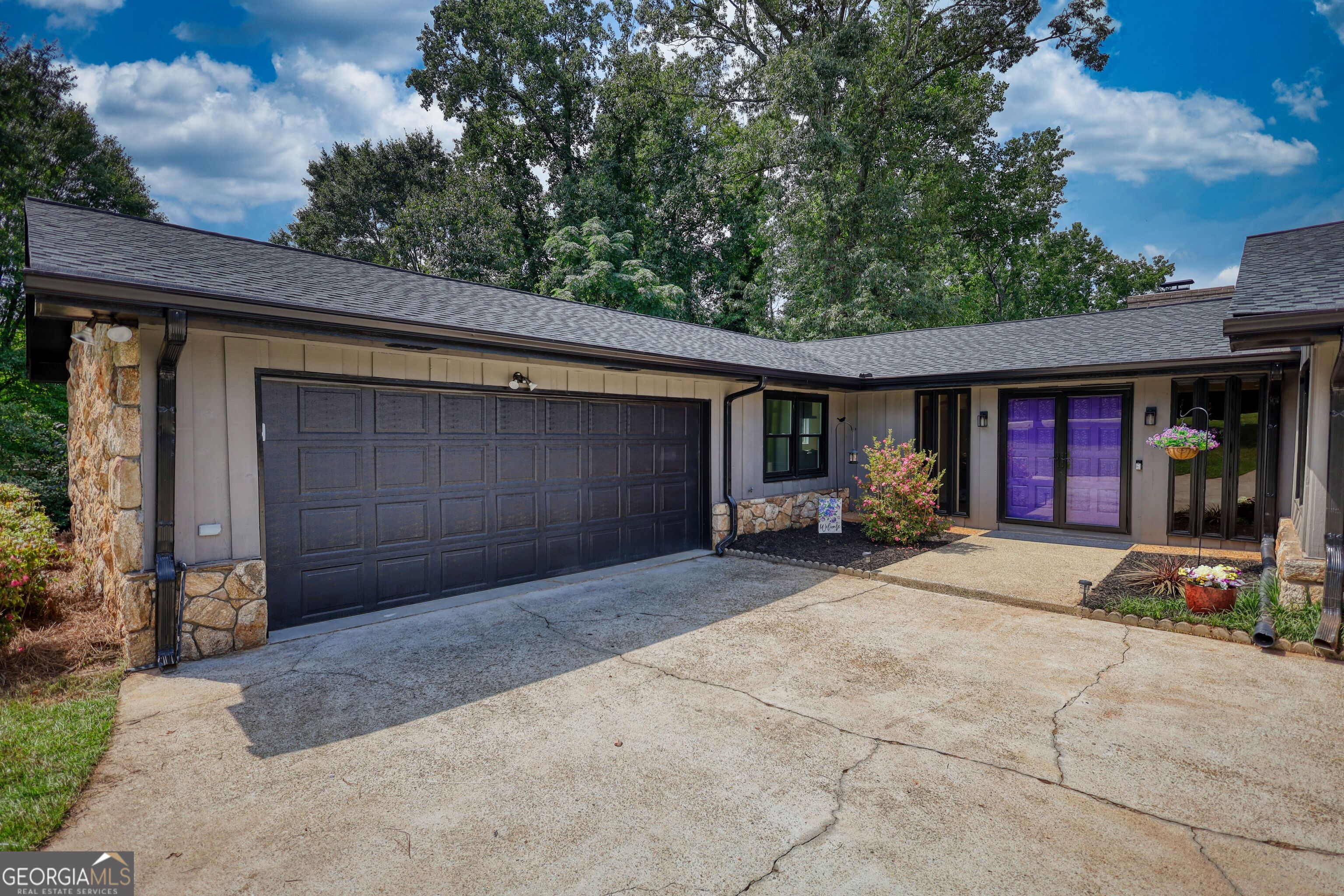 1821 Holmes DR SW