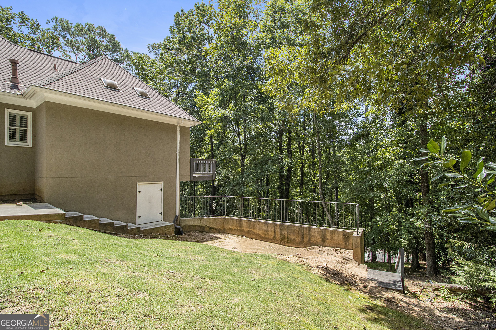 240 Wicklawn WAY