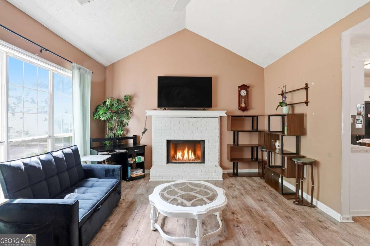 75 Spring Ridge DR