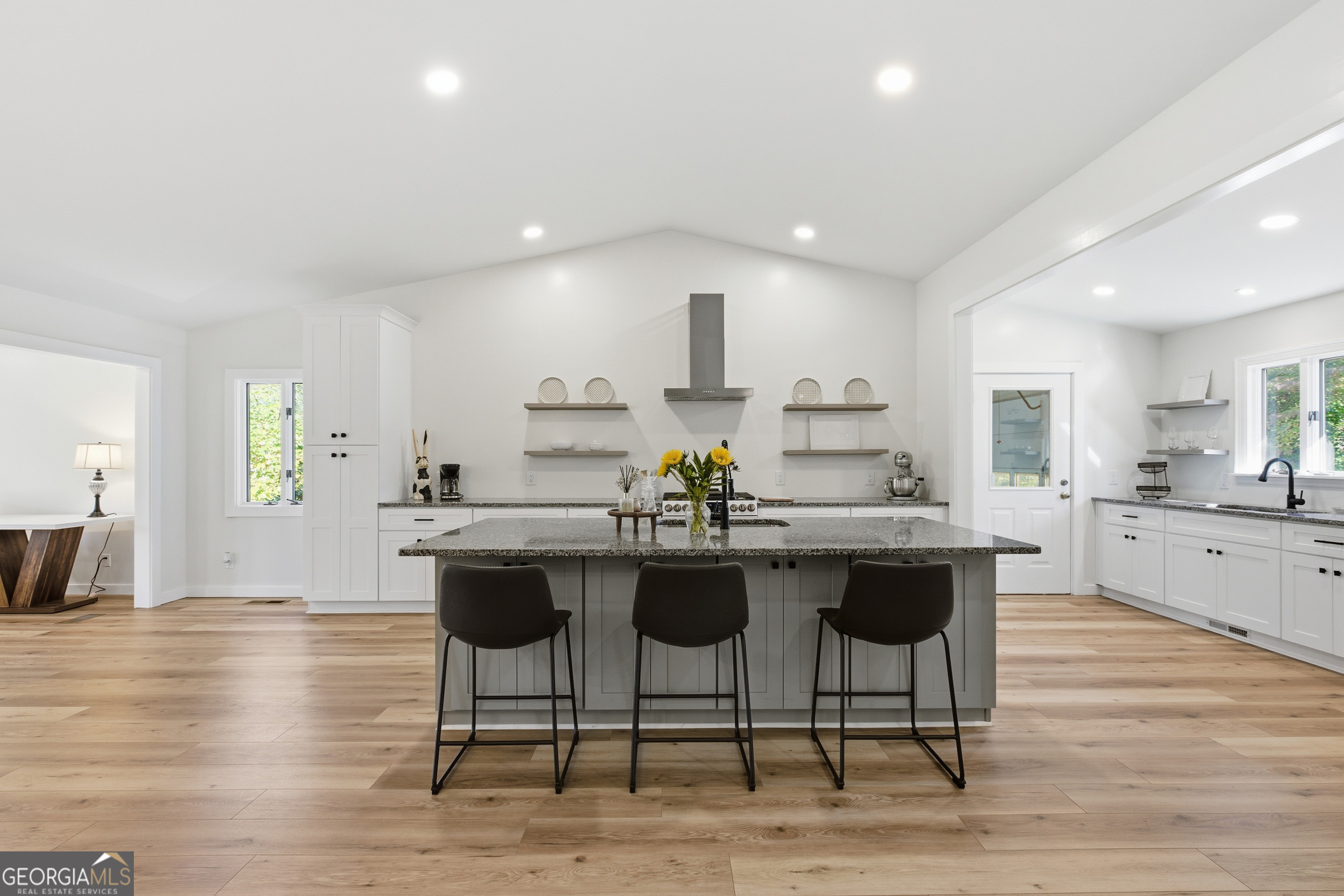 Rabun Gap, Georgia 30568, United States, 4 Bedrooms Bedrooms, ,3 BathroomsBathrooms,Residential,Active,244213