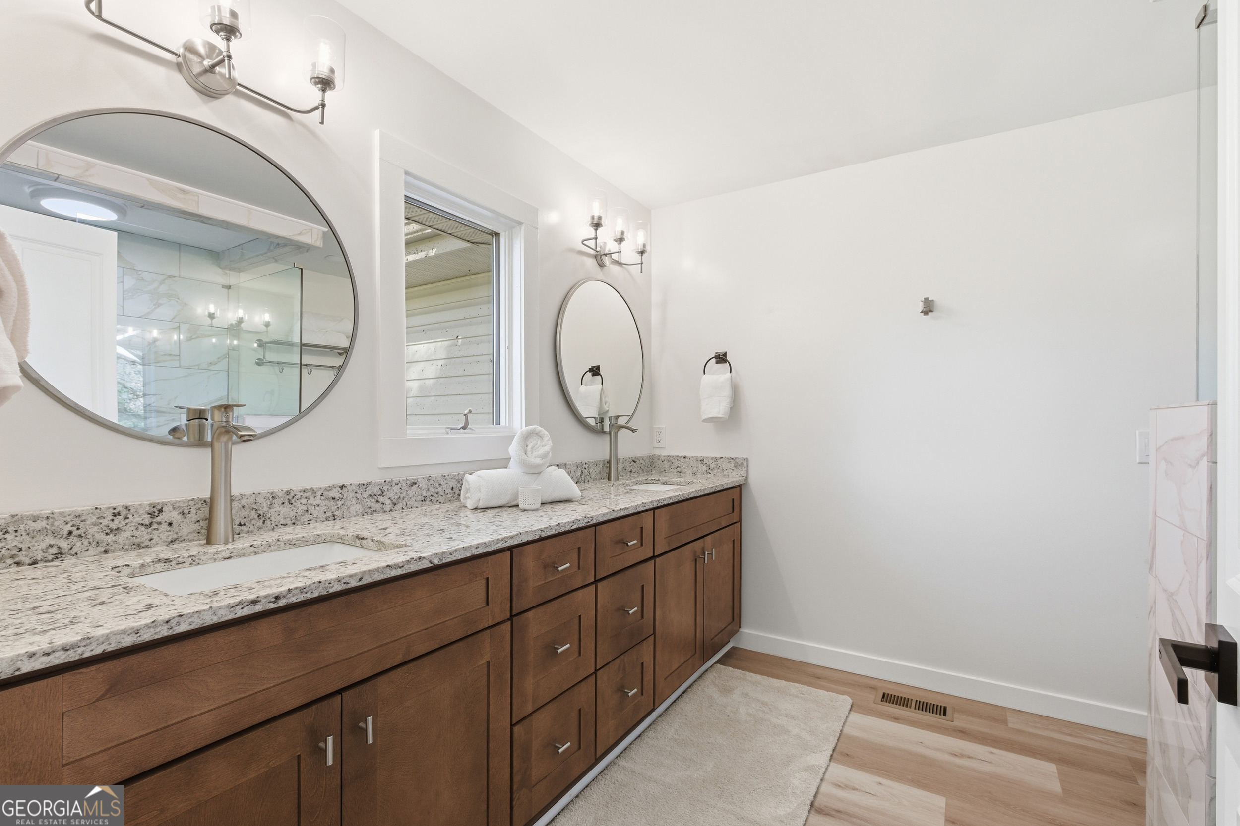 Rabun Gap, Georgia 30568, United States, 4 Bedrooms Bedrooms, ,3 BathroomsBathrooms,Residential,Active,244213