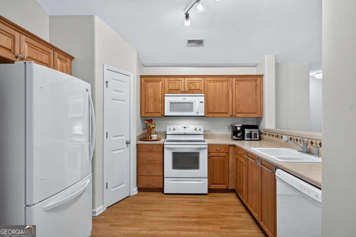 137 Spring Lakes DR