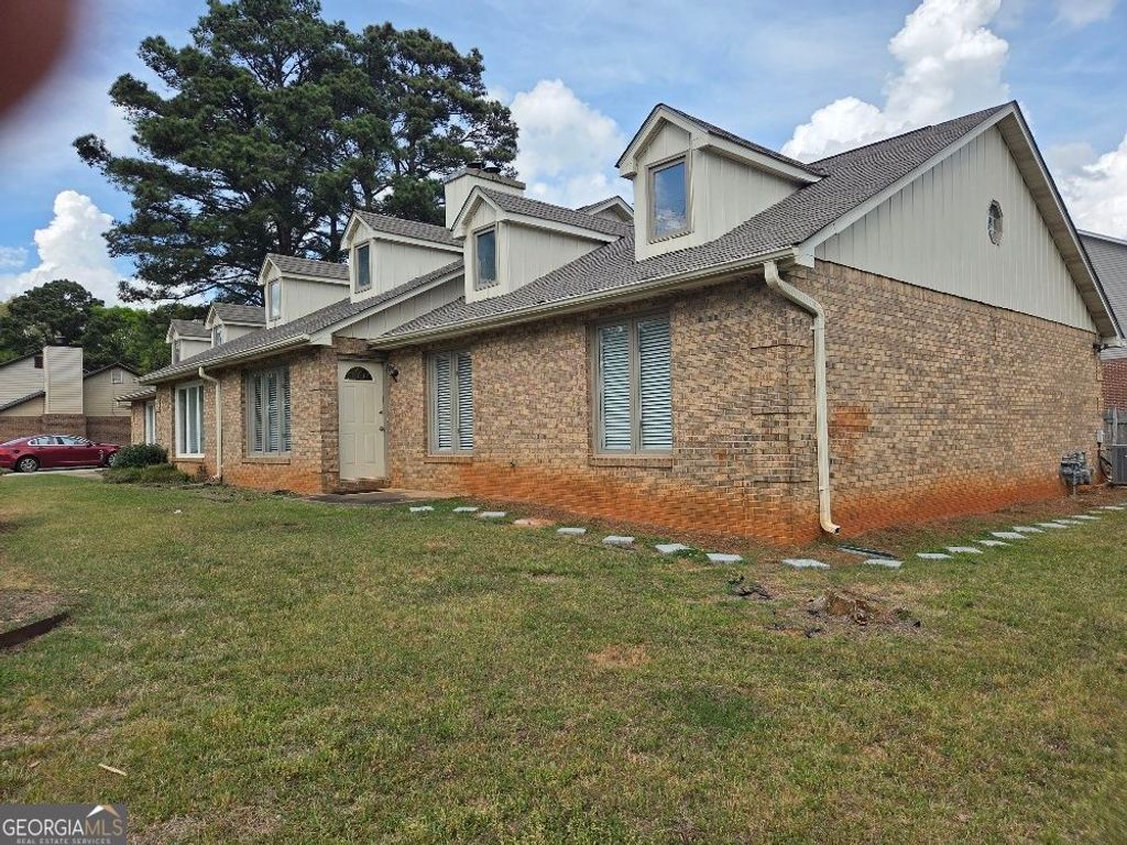 Photo of 2120 Fieldstone View Court SE, Conyers, GA 30013 (MLS # 10731308)