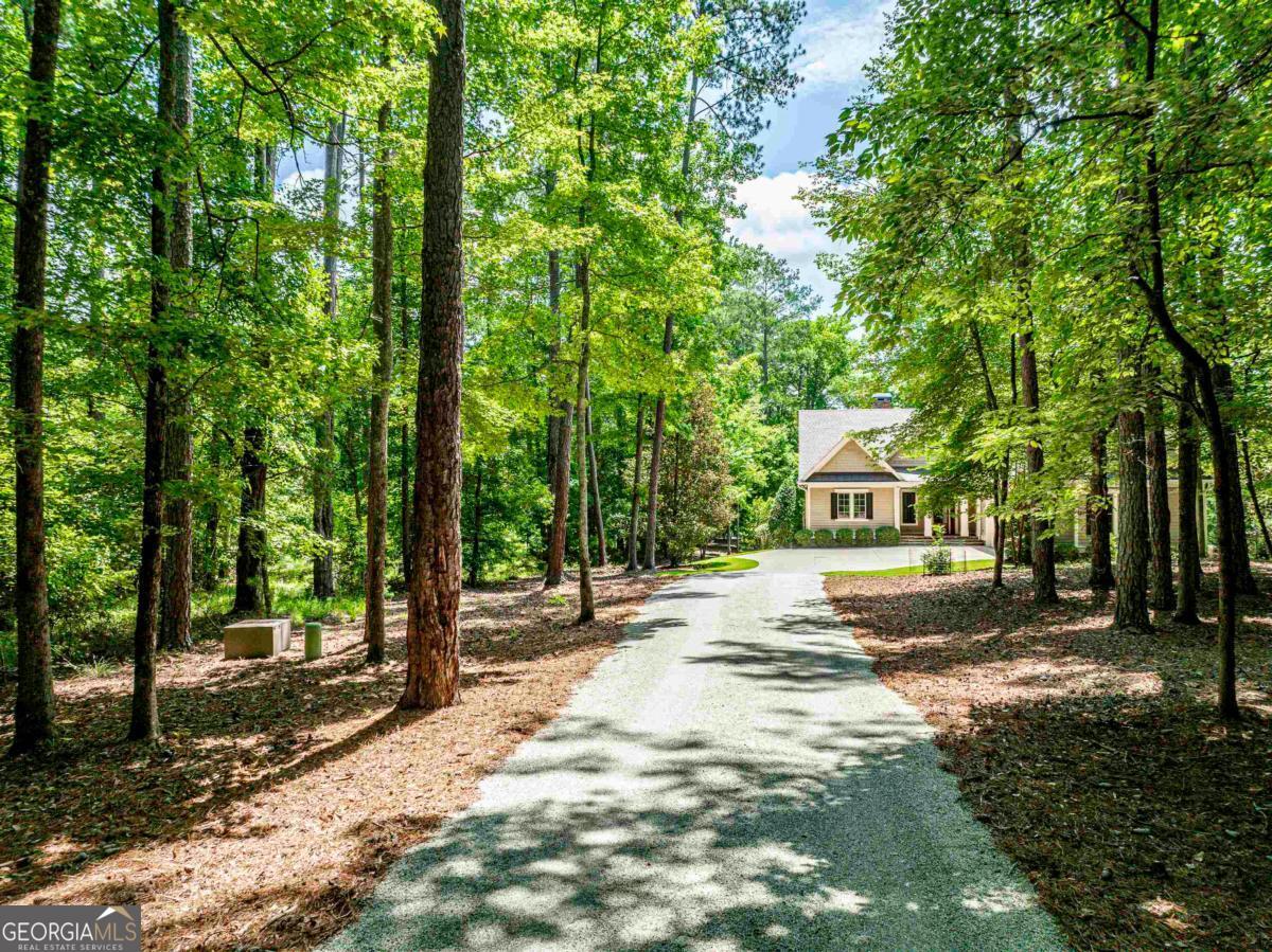 1101 Talon DR