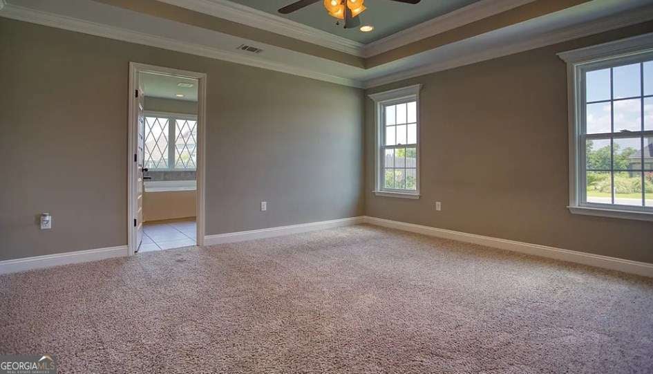 4077 Mckenzie LN