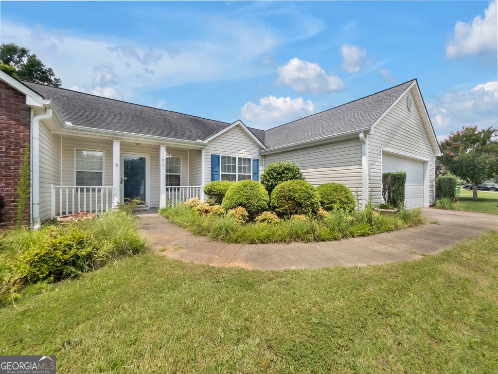 Photo of 1021 Windsor Drive, Monroe, GA 30656 (MLS # 10802681)