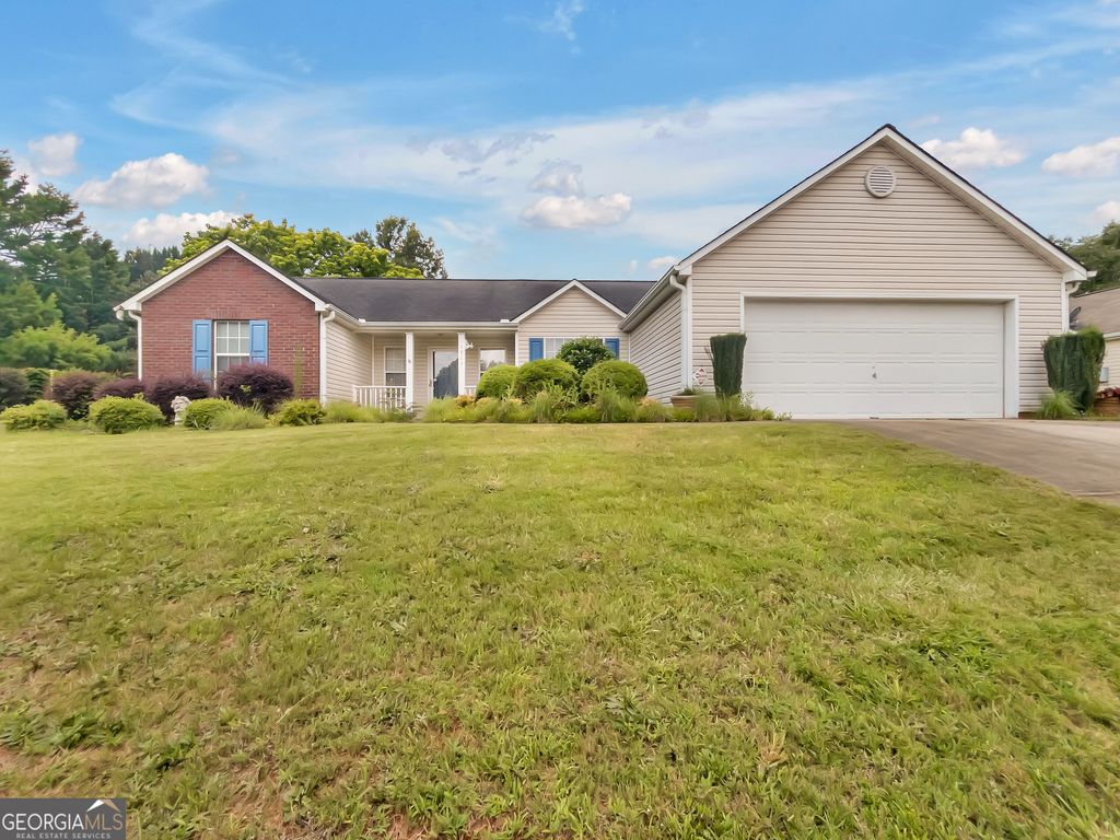 Photo of 1021 Windsor Drive, Monroe, GA 30656 (MLS # 10802681)