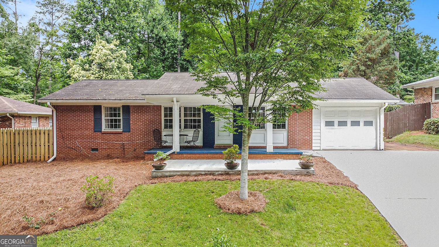 3880 Admiral DR