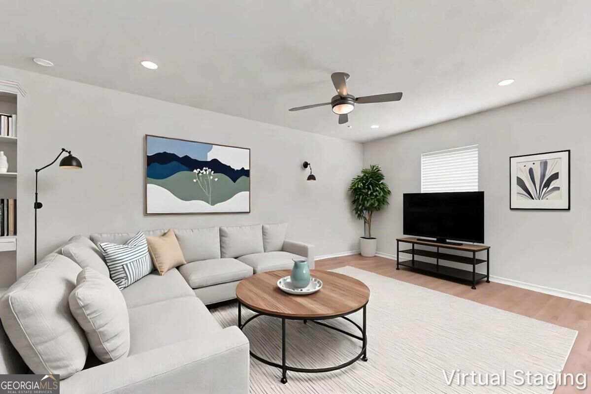 872 Walnut Creek CIR