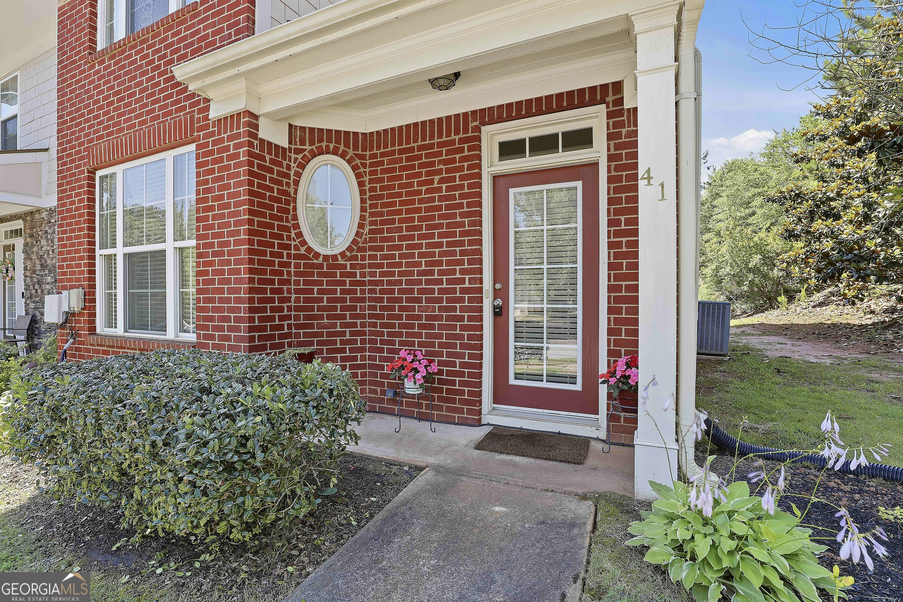 41 Newnan Lakes DR