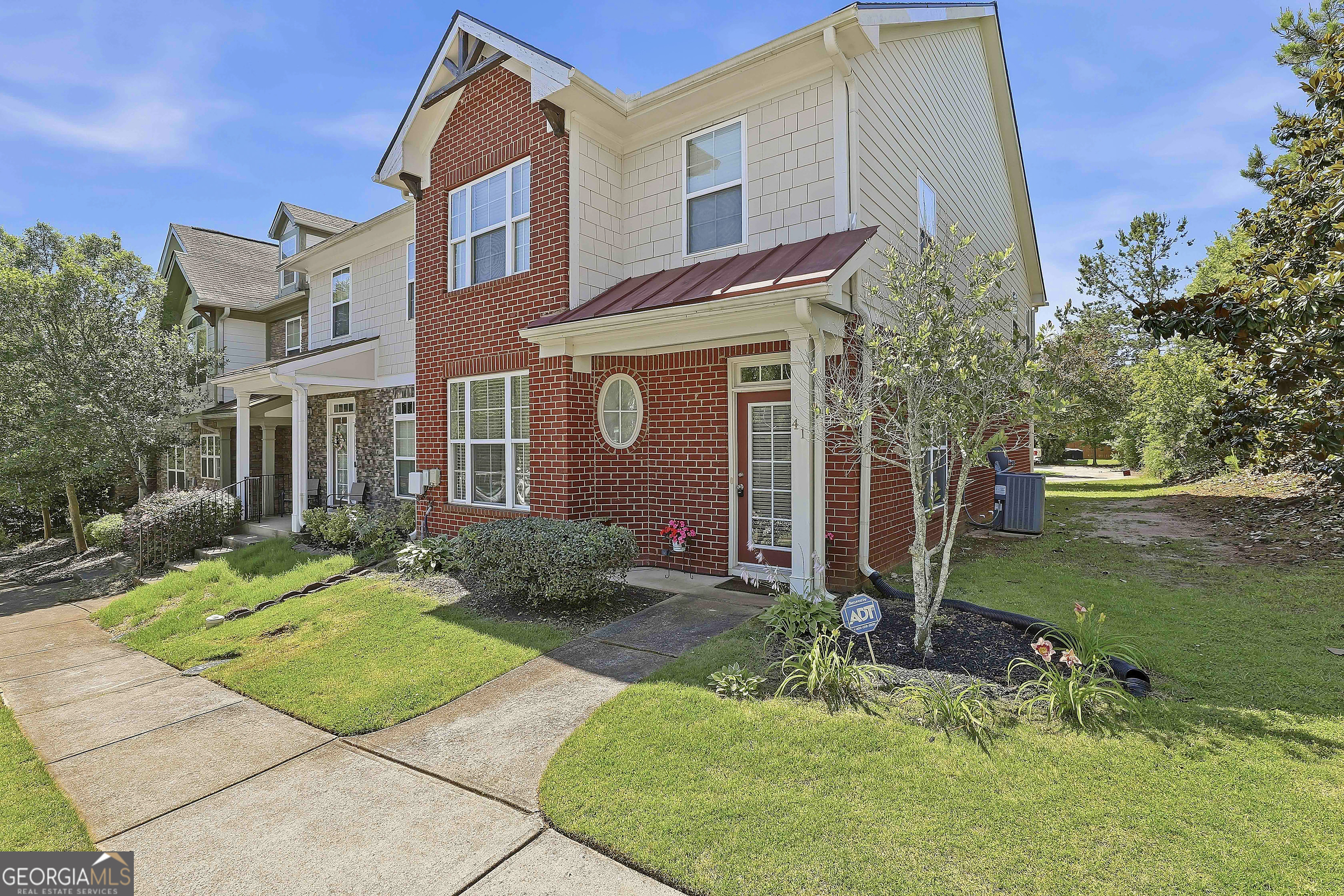 41 Newnan Lakes DR