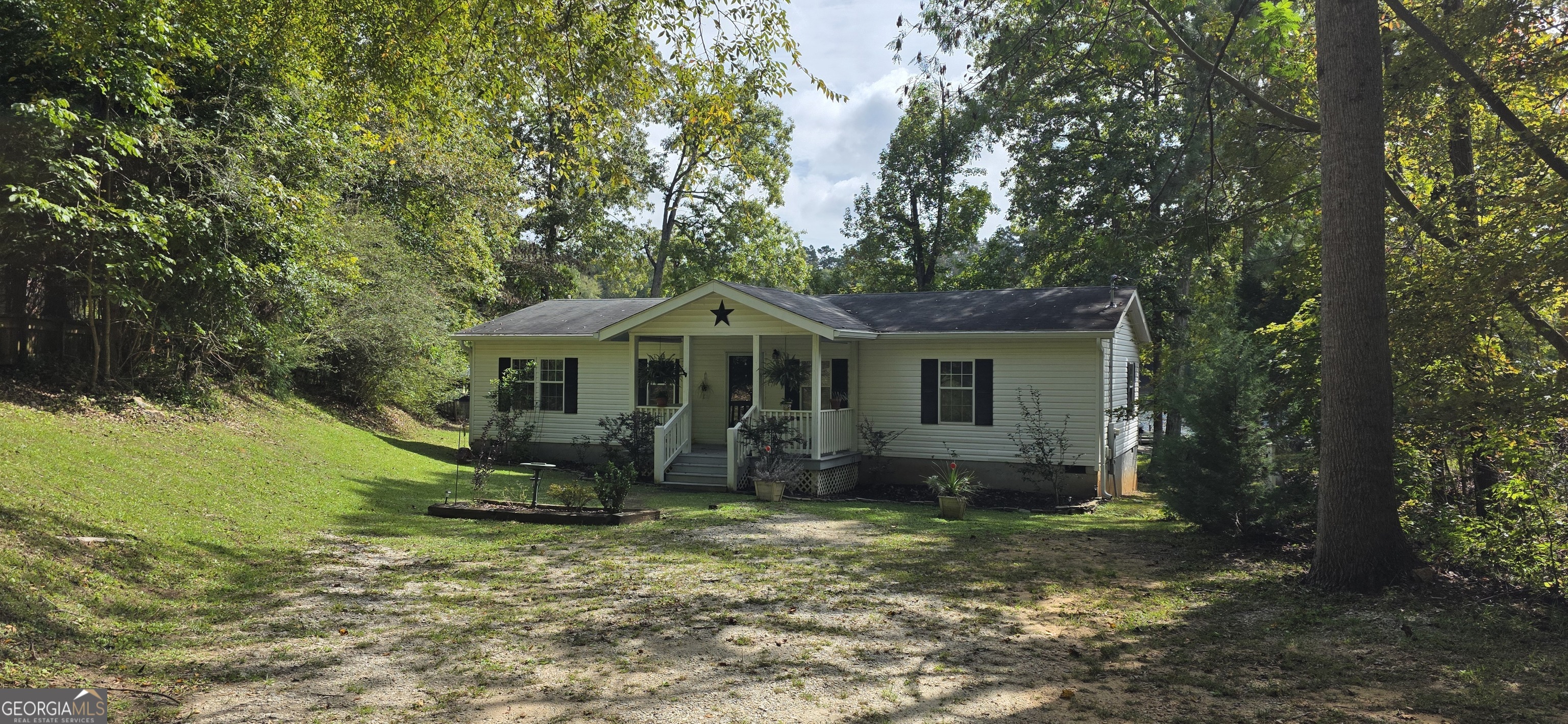 111 Southshore RD
