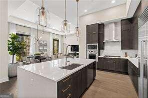 40 12th ST NE 1504