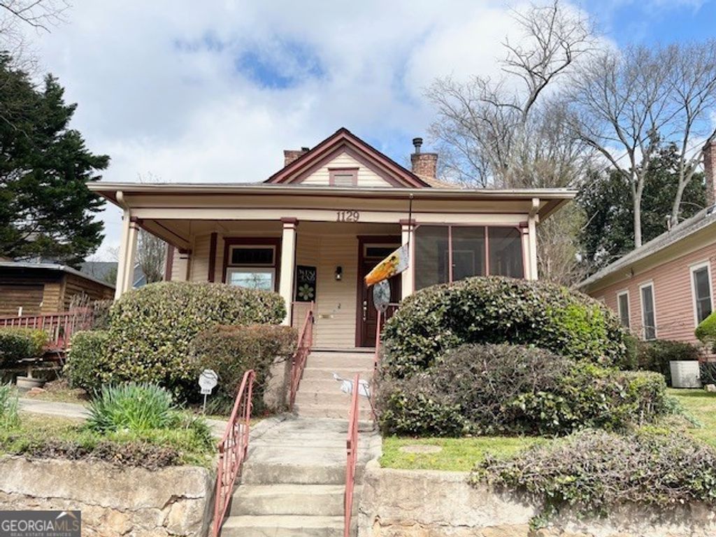 Photo of 1129 Oglethorpe Avenue SW, Atlanta, GA 30310 (MLS # 10705751)