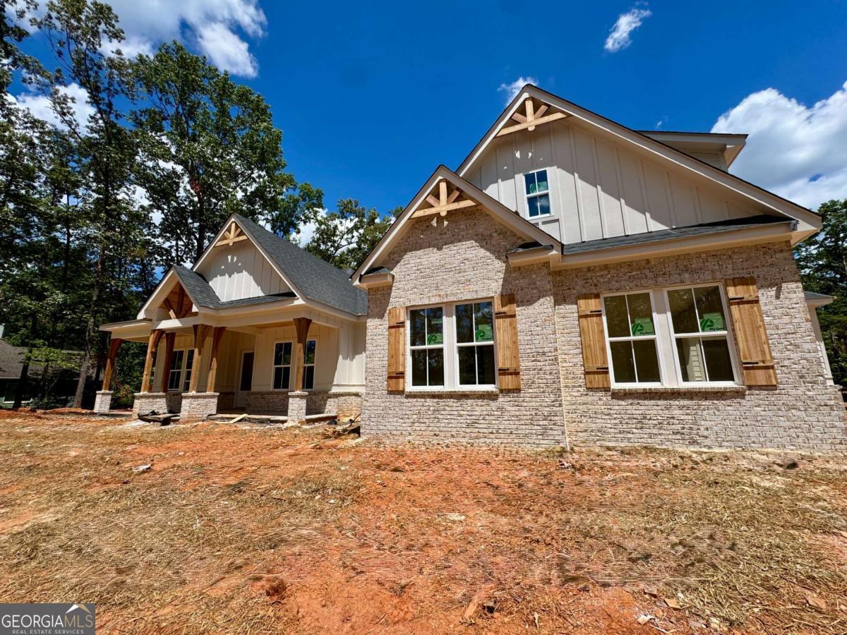 123 Stillwater LN