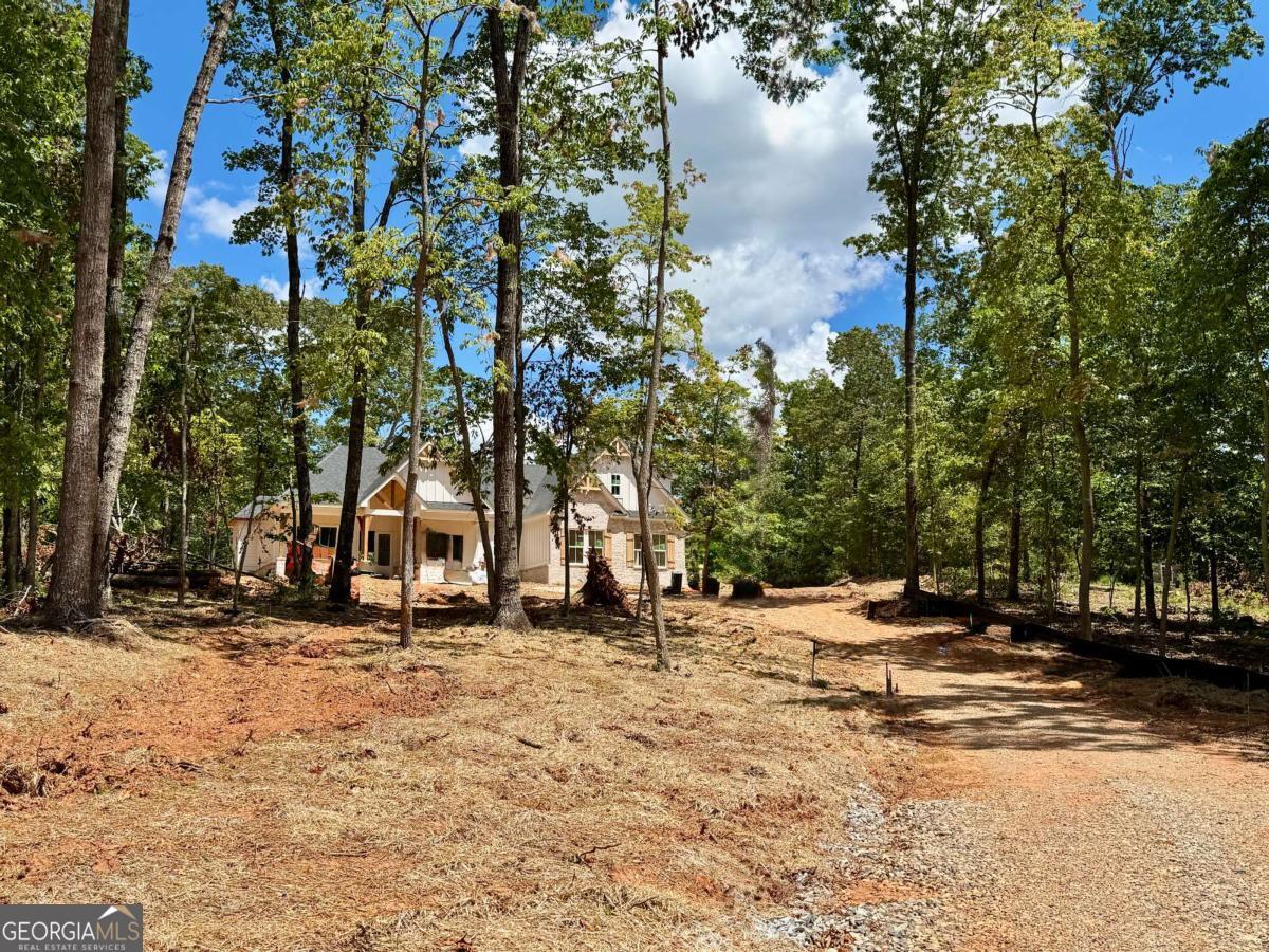 123 Stillwater LN