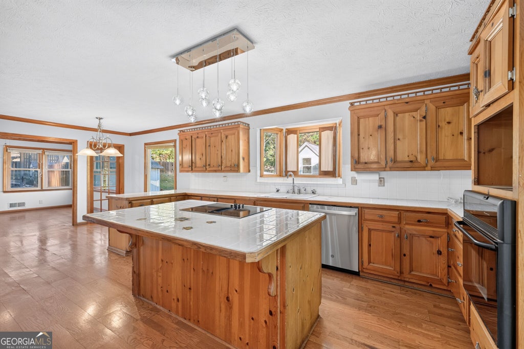 Photo of 2372 Ivy Crest Drive, Buford, GA 30519 (MLS # 10852567)