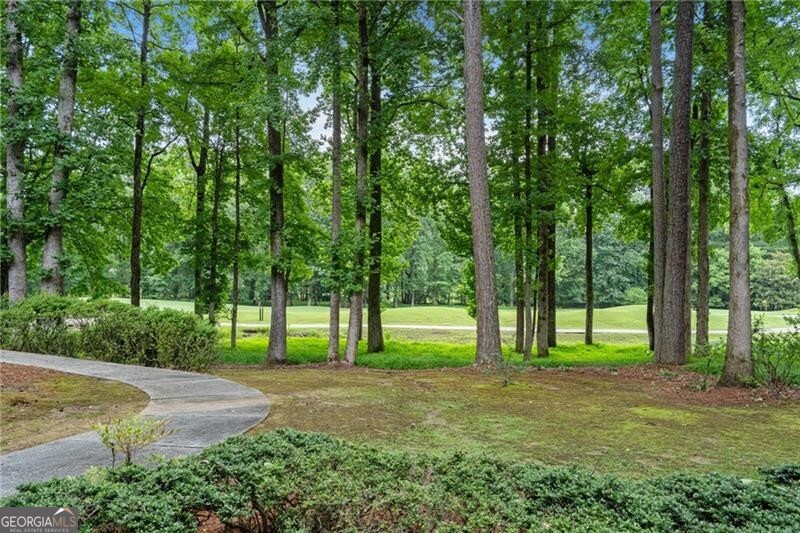 4435 PEMBERTON CV