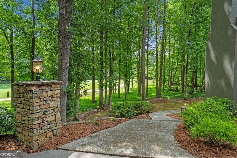 4435 PEMBERTON CV