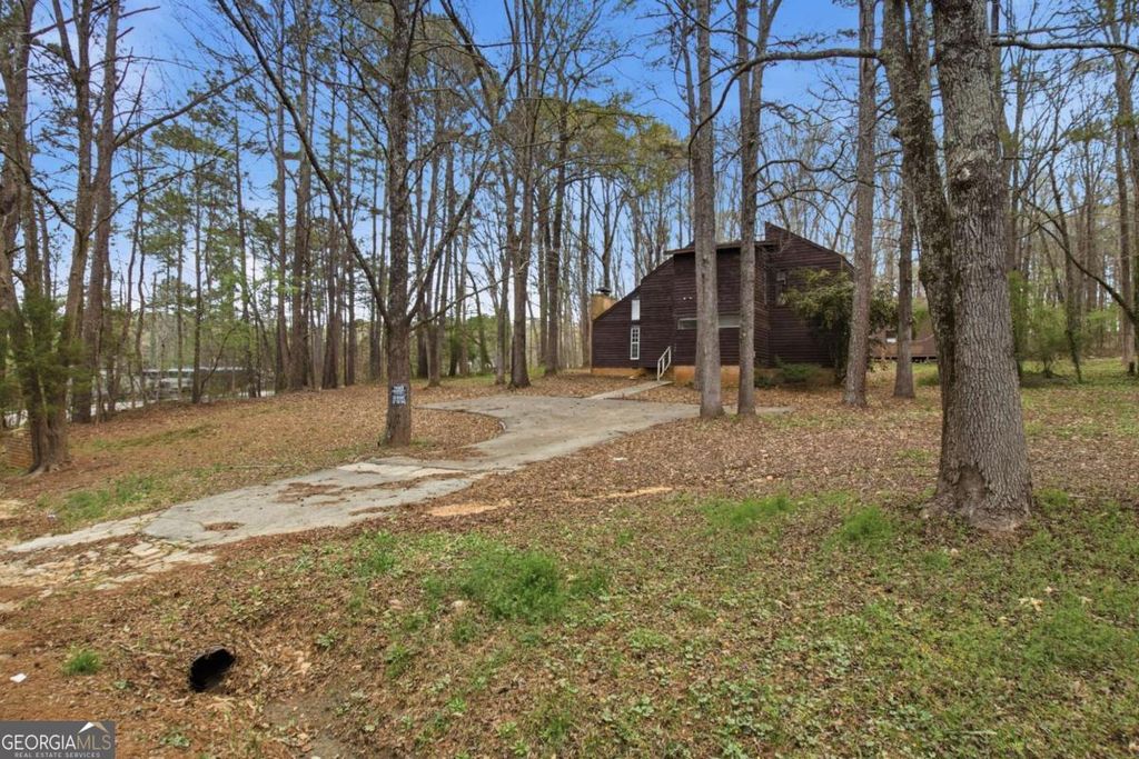 Photo of 720 Twin Pines Road, Covington, GA 30014 (MLS # 10719076)