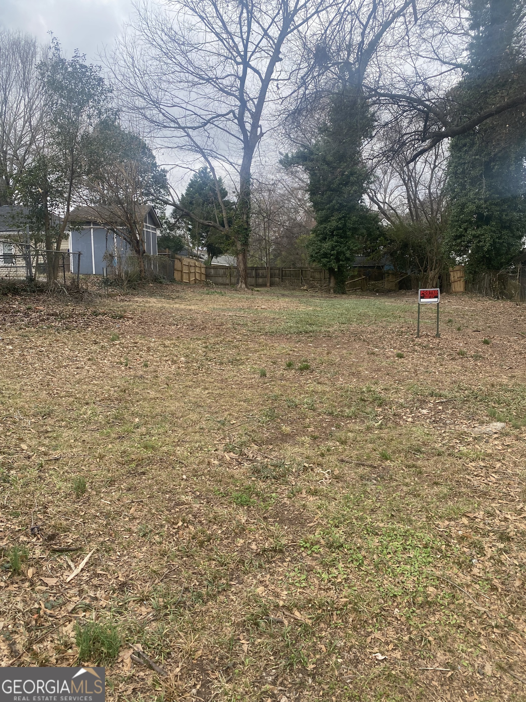 82 Moreland AVE N FRONT & BACK