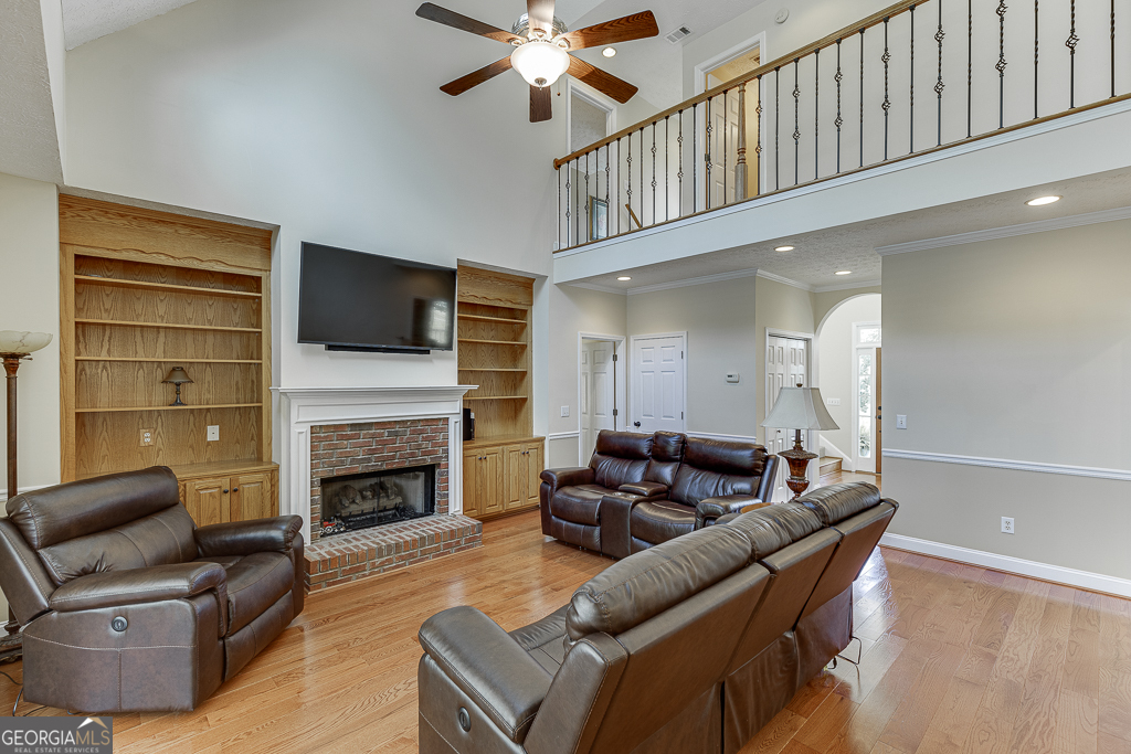 Photo 10 of 56 of 1845 Maddox RD house
