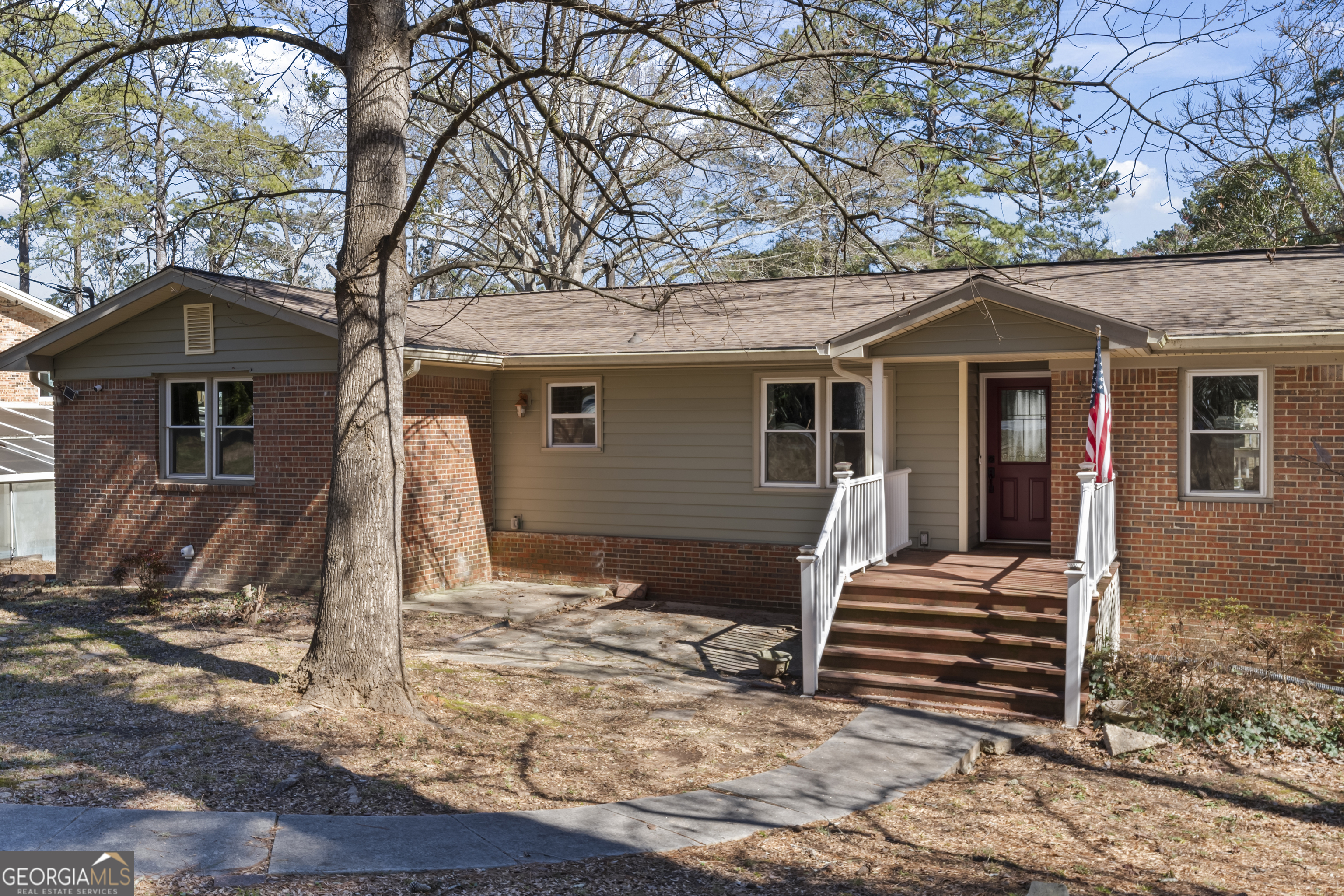2545 Rockbridge RD NW