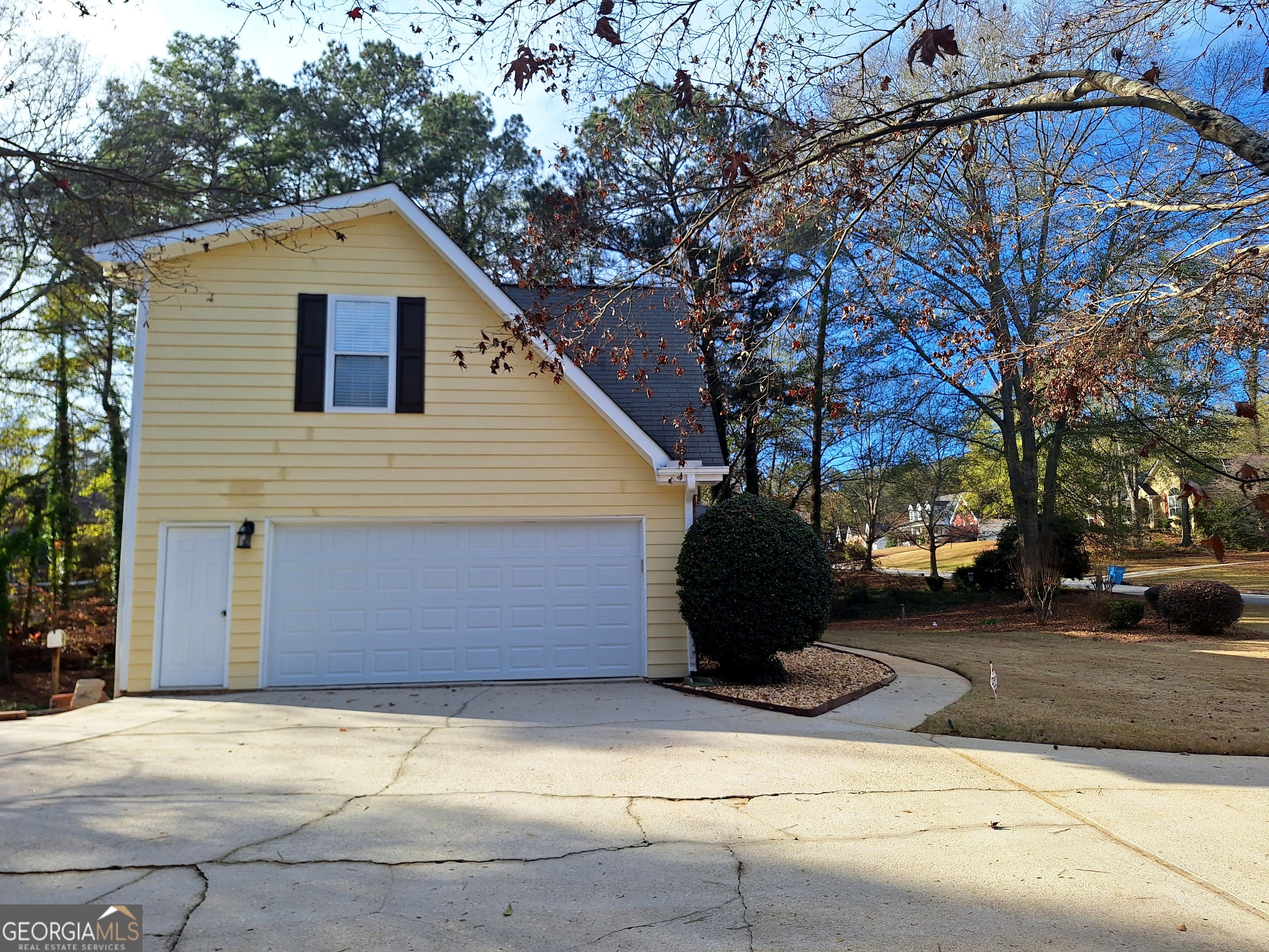 125 Chardonnay Oaks DR