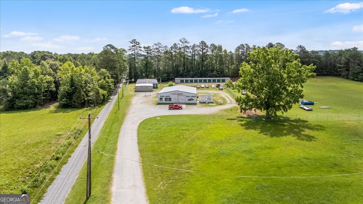 2202 N Highway 27