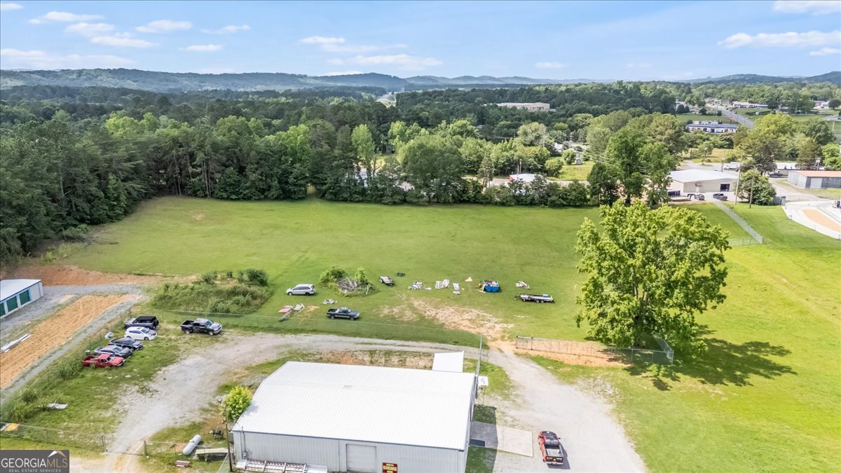 2202 N Highway 27