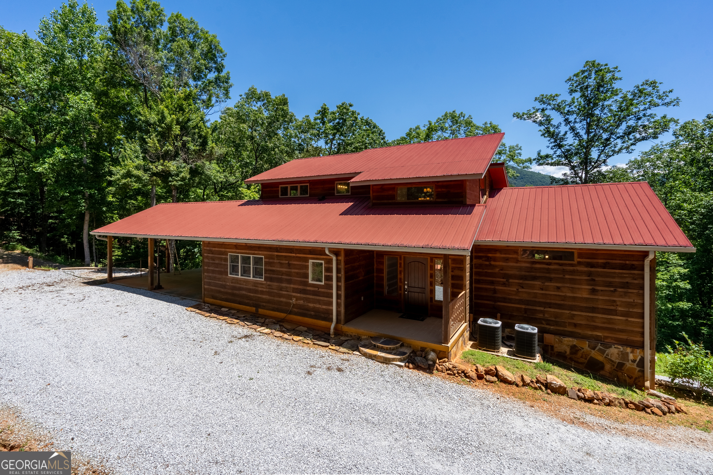 420 Hidden Acres LN