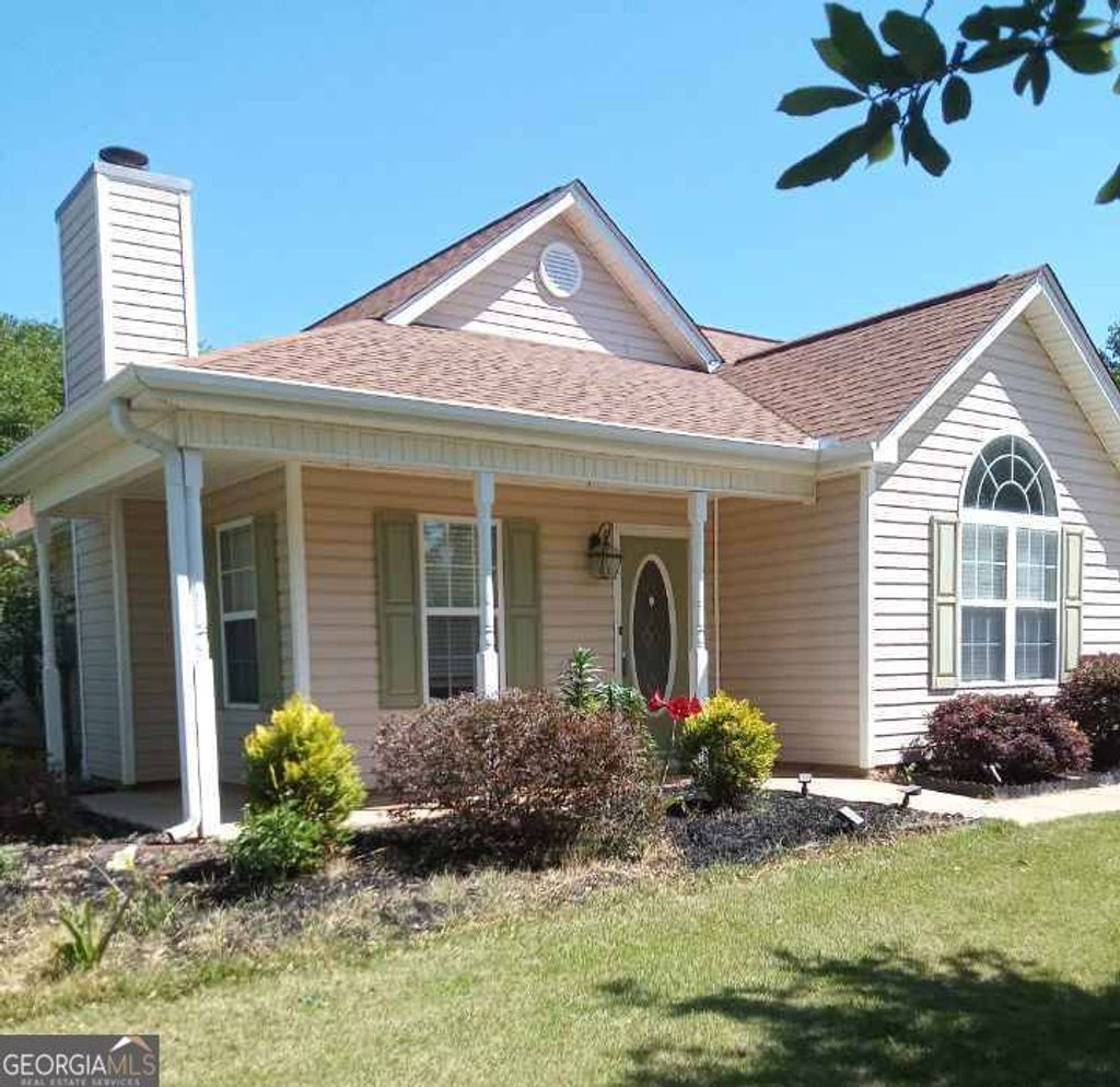 Photo of 1109 Larkspur Drive, Locust Grove, GA 30248 (MLS # 10735930)